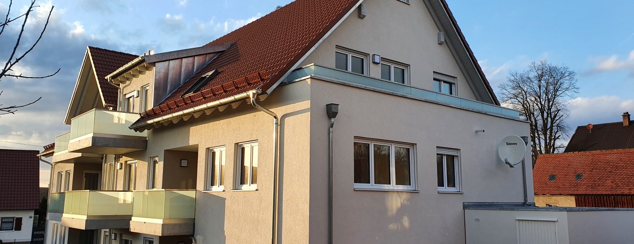 Glasbalkongeländer